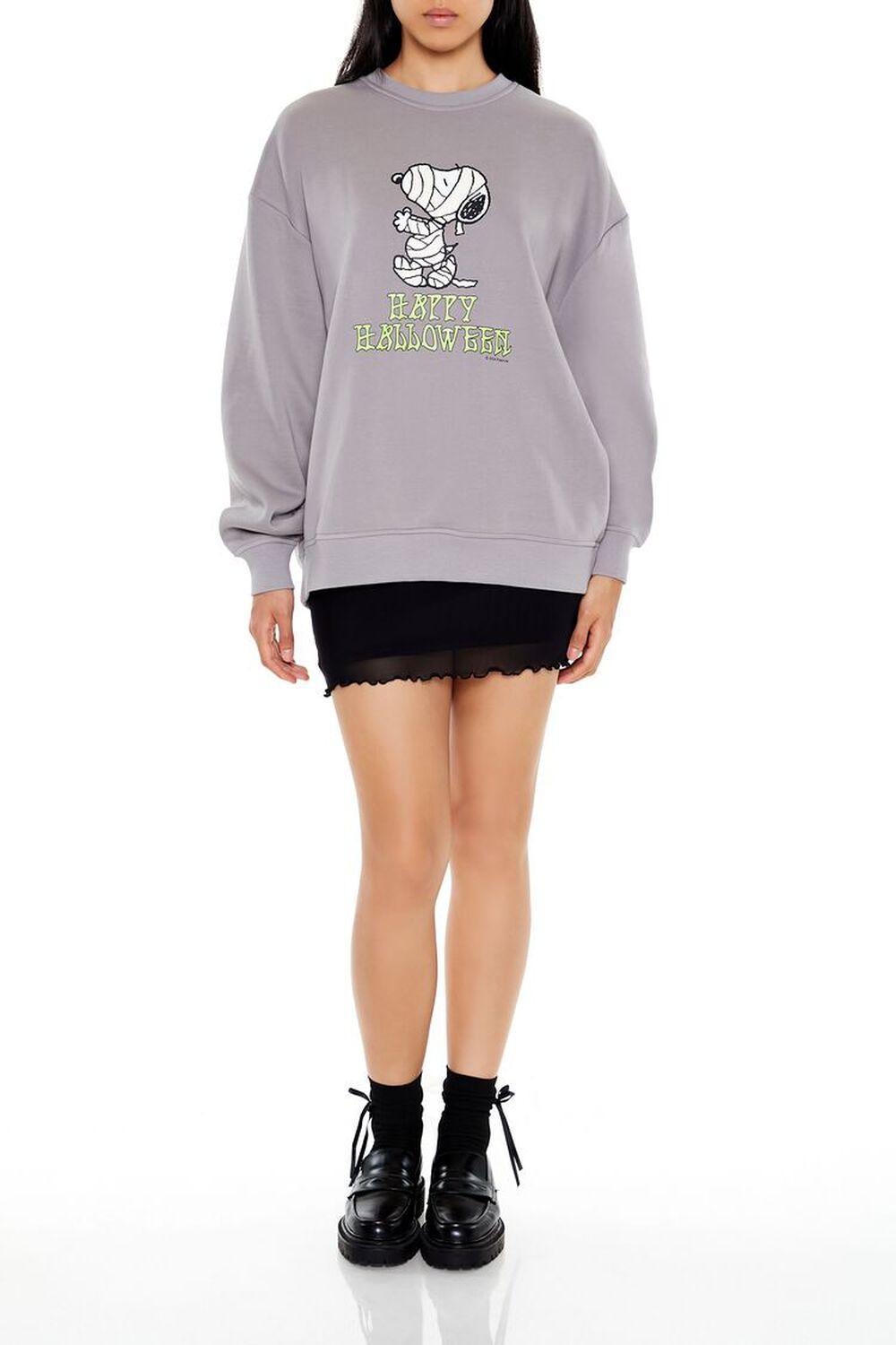 Mummy Snoopy Graphic Pullover | Forever 21 Product Image