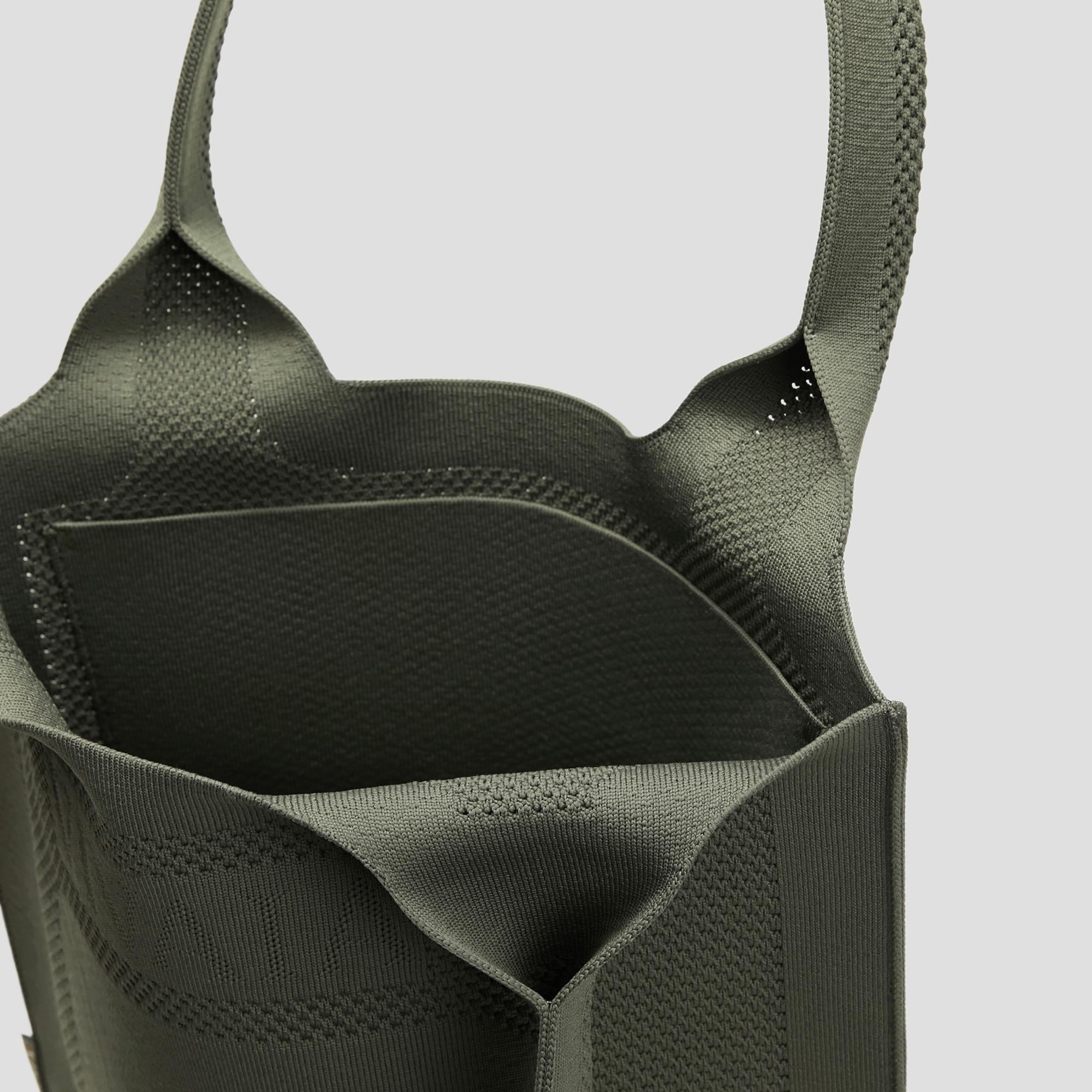 The Daily Tote (Zahara) Product Image