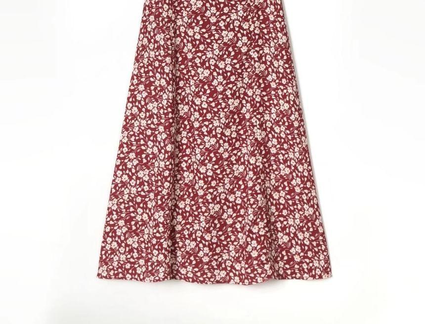 Puff-Sleeve Queen Anne-Neckline Floral Print Midi A-Line Dress Product Image