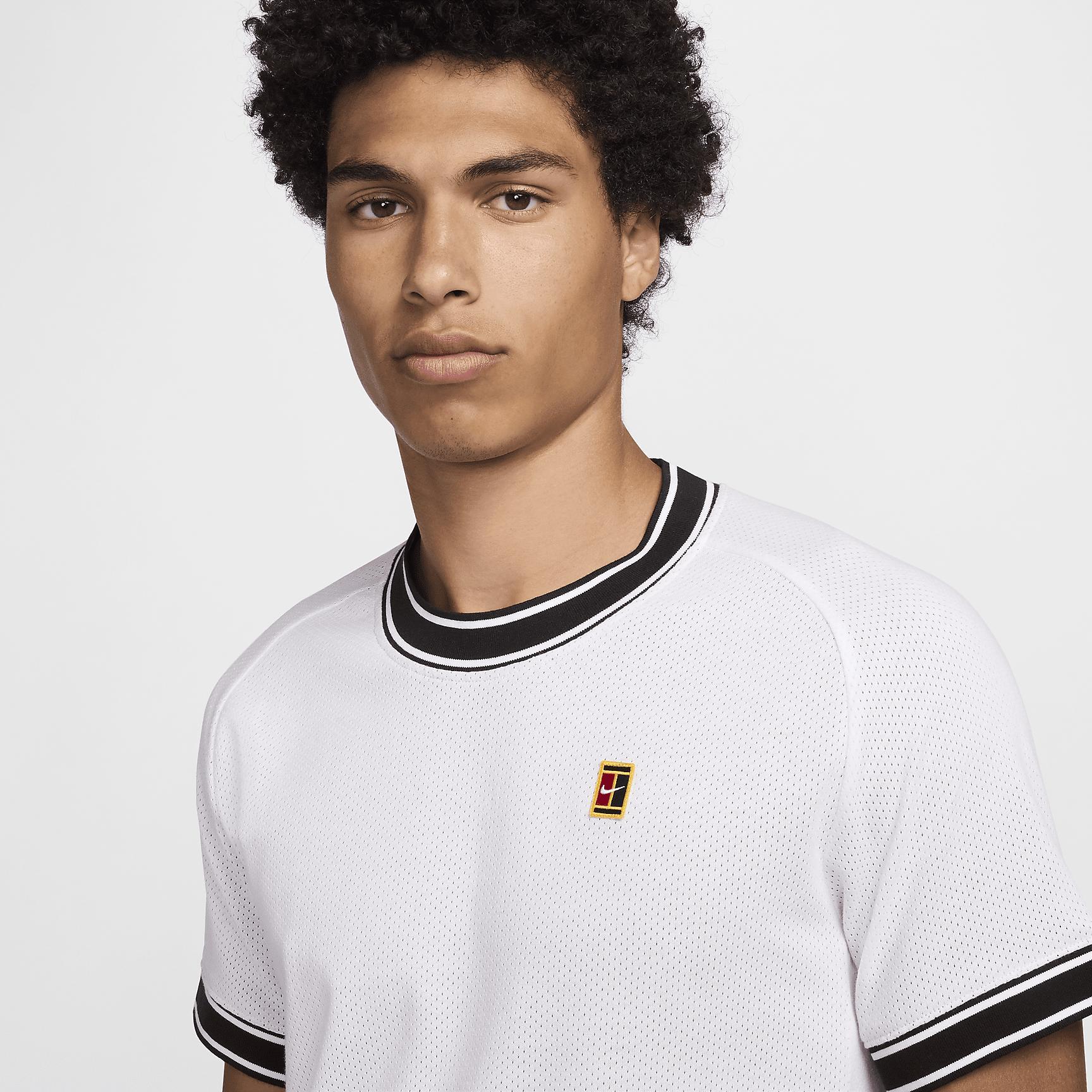 NikeCourt Heritage Men's Short-Sleeve Tennis Top Product Image