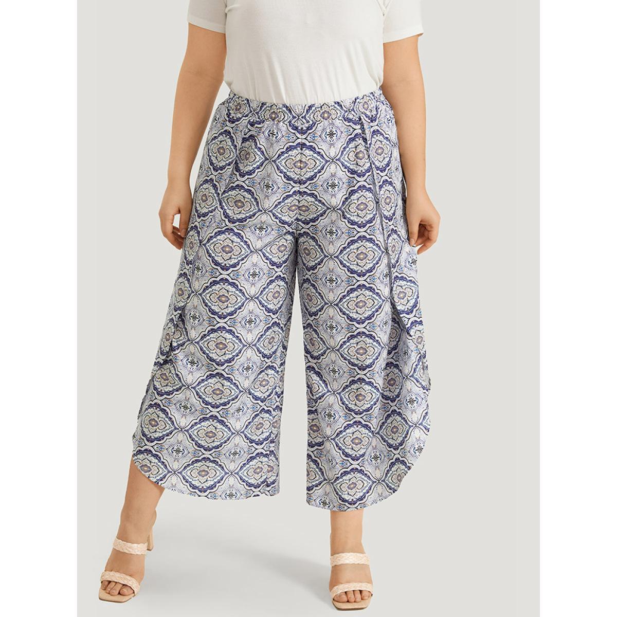 Plus Size Bandana Pocket Wrap Hem Elastic Waist Pants Women Blue Vacation High Rise Dailywear Pants BloomChic 28/5X Product Image