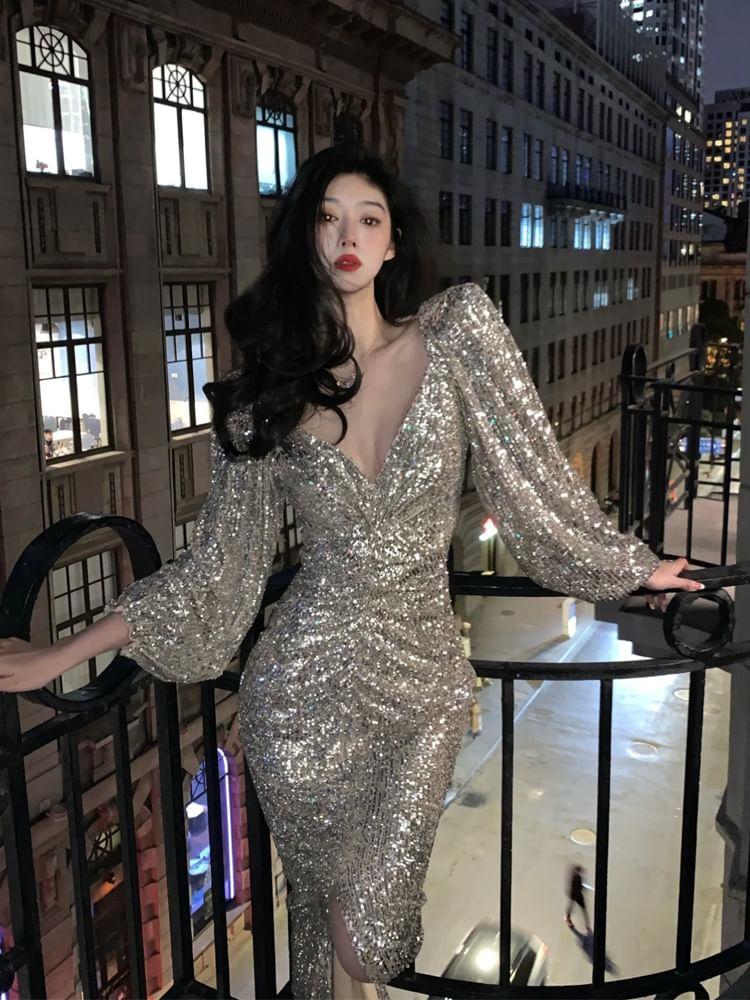 Long Sleeve V-Neck Sequined Ruched Bodycon Midi Dress Product Image