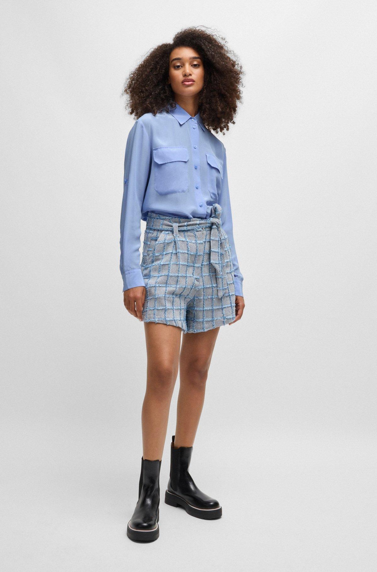 Relaxed-fit blouse in sandwashed canvas with point collar Product Image