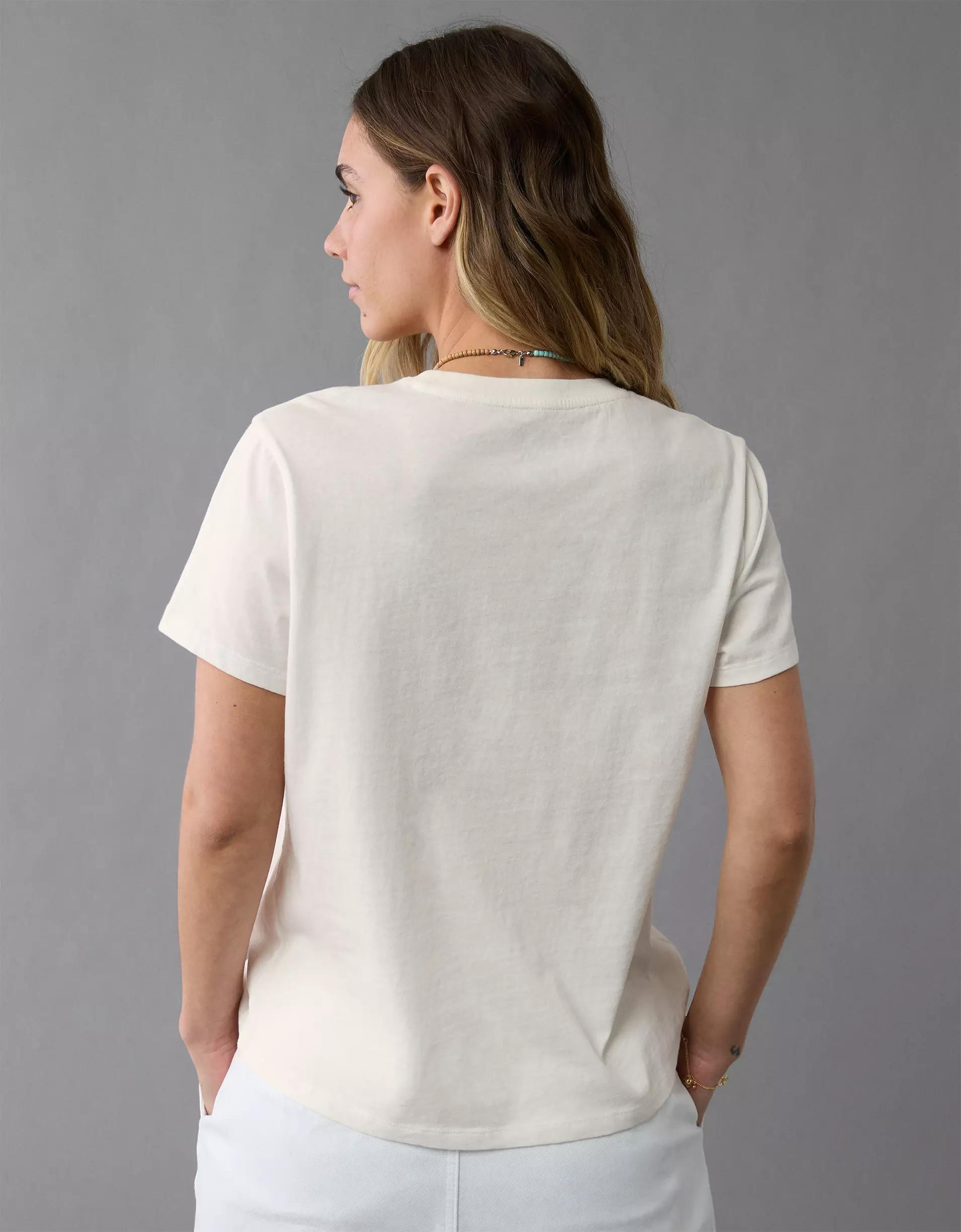 AE Classic Graphic T-Shirt Product Image