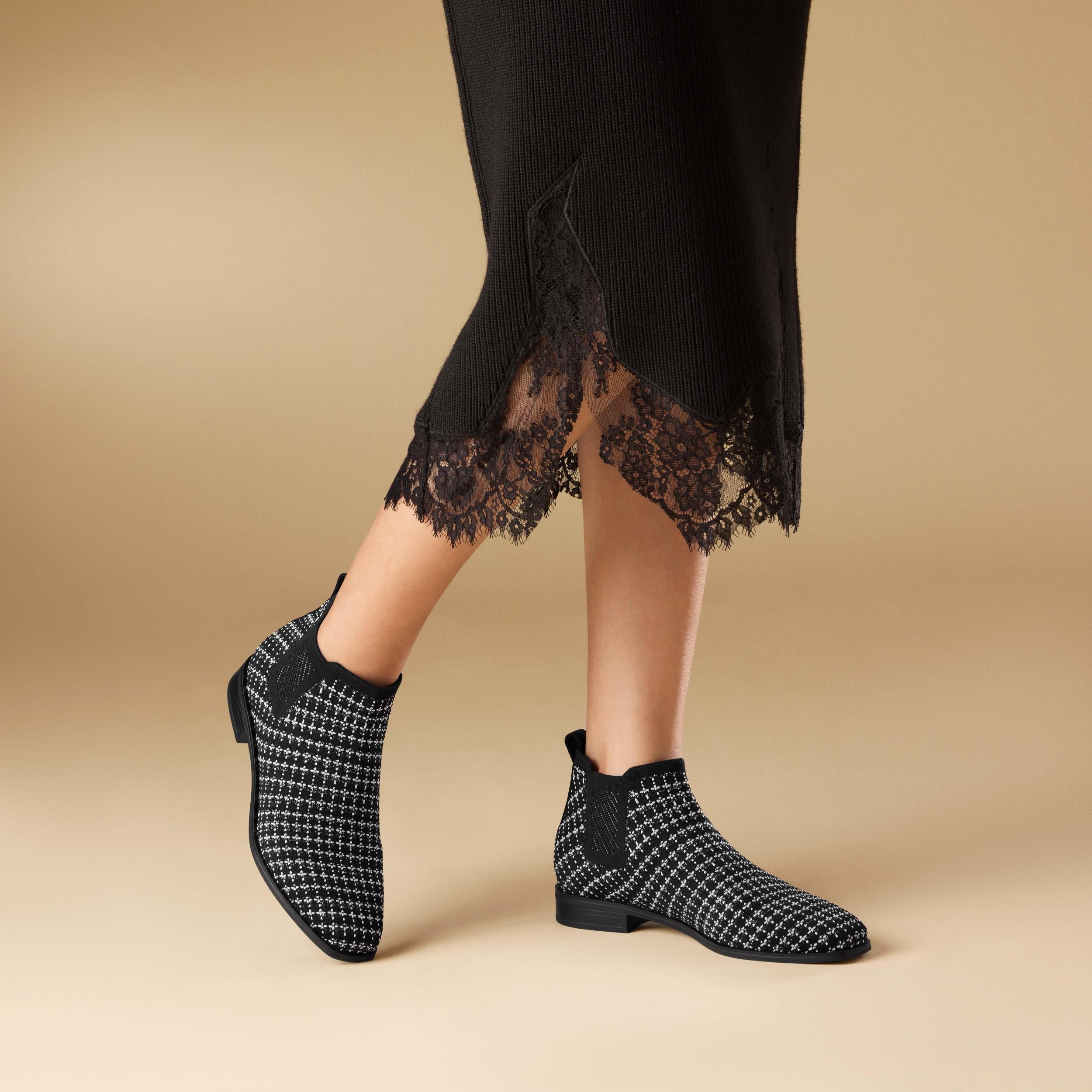 Square-Toe Water-Repellent Ankle Boots (Ryan Pro) Product Image
