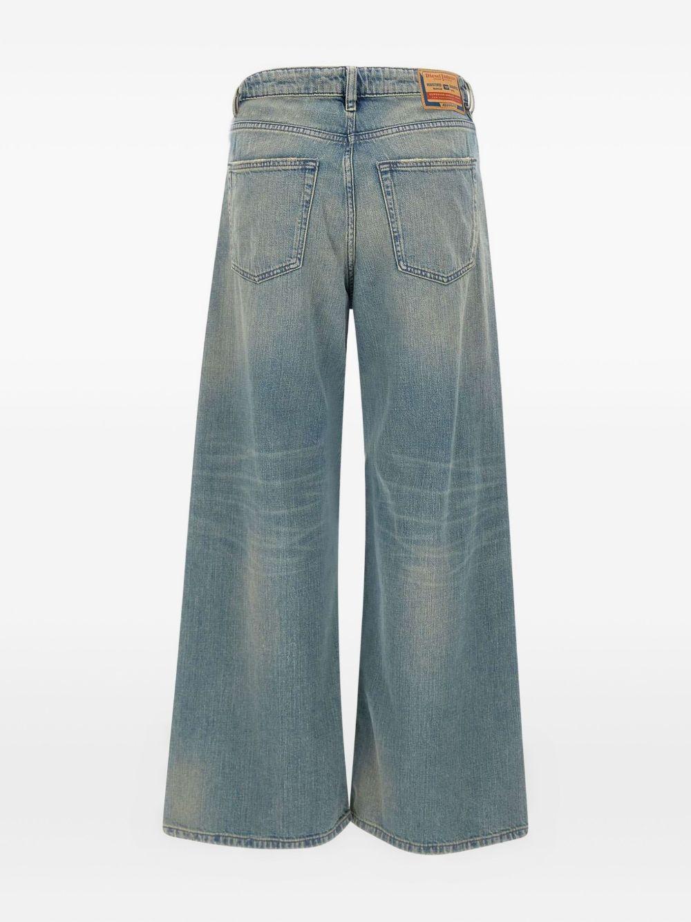 wide-leg jeans Product Image