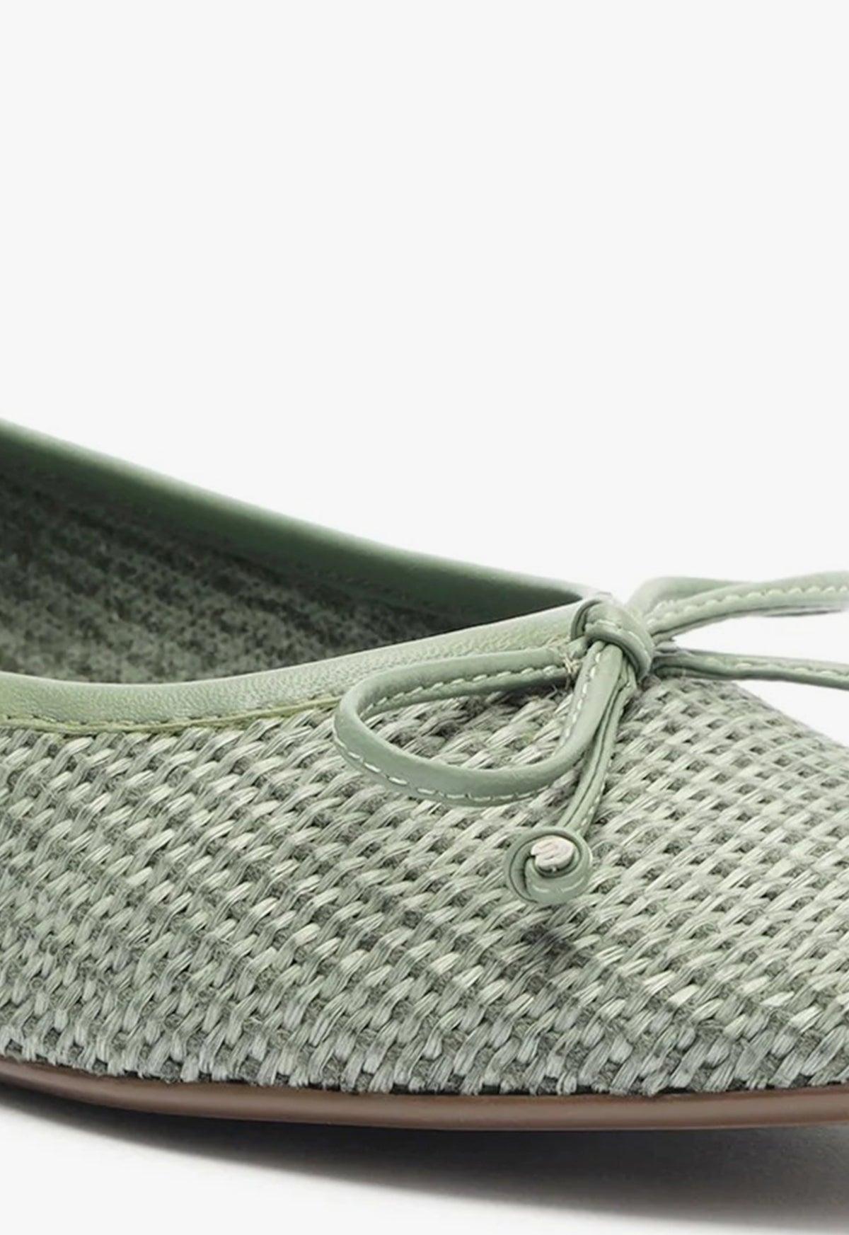 Arissa Straw Flat Product Image