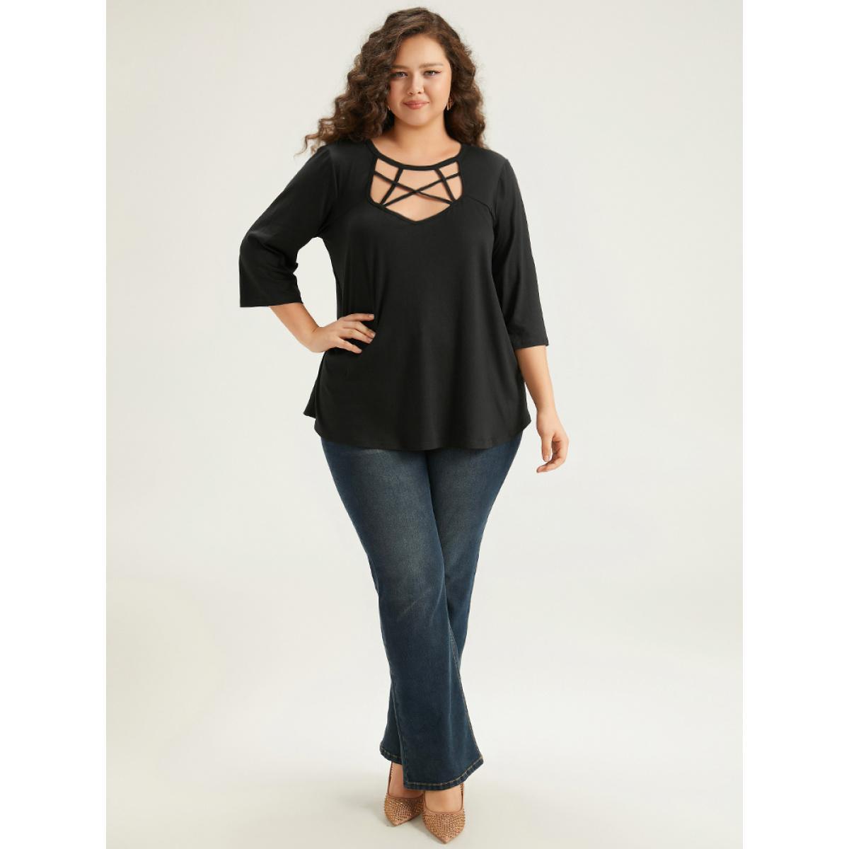 Plus Size Solid Crisscross Neck Cut Out T-shirt Black Women Elegant Plain Plain Keyhole Cut-Out Dailywear T-shirts BloomChic 14-16/1X Product Image