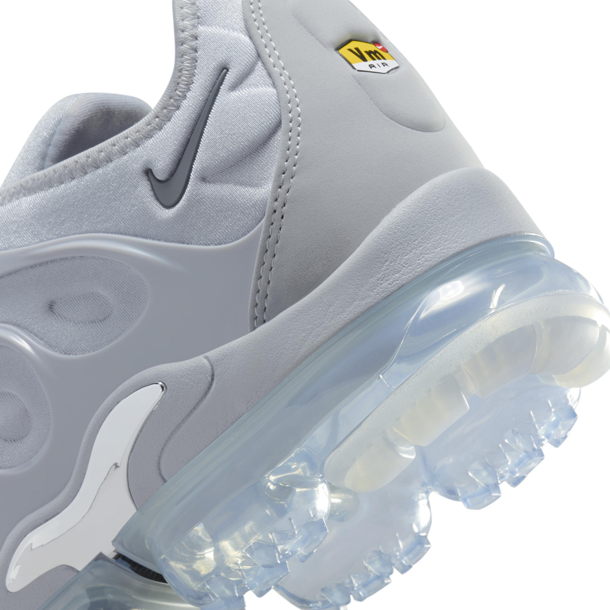 Nike Men's Air VaporMax Plus Shoes Product Image