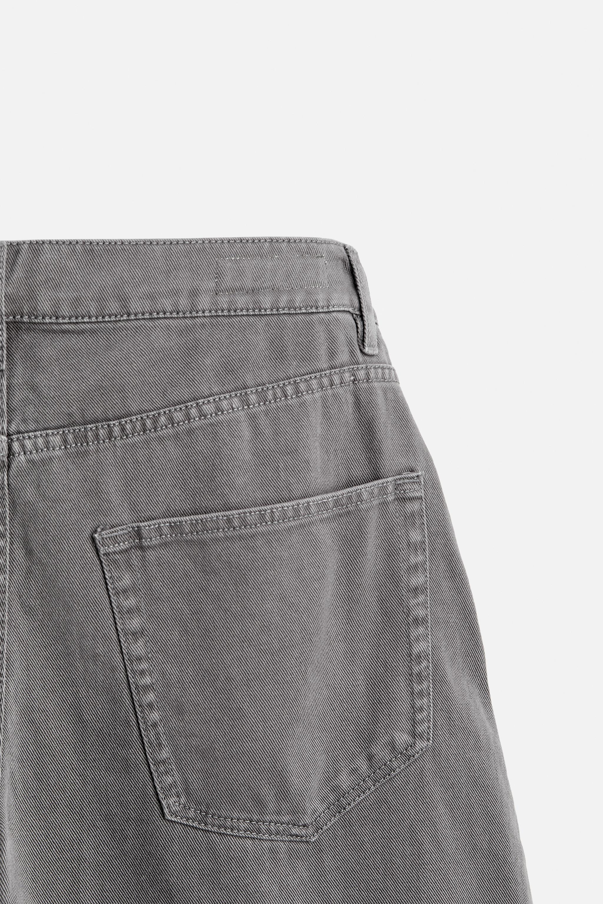 BALLOON FIT JEANS Product Image
