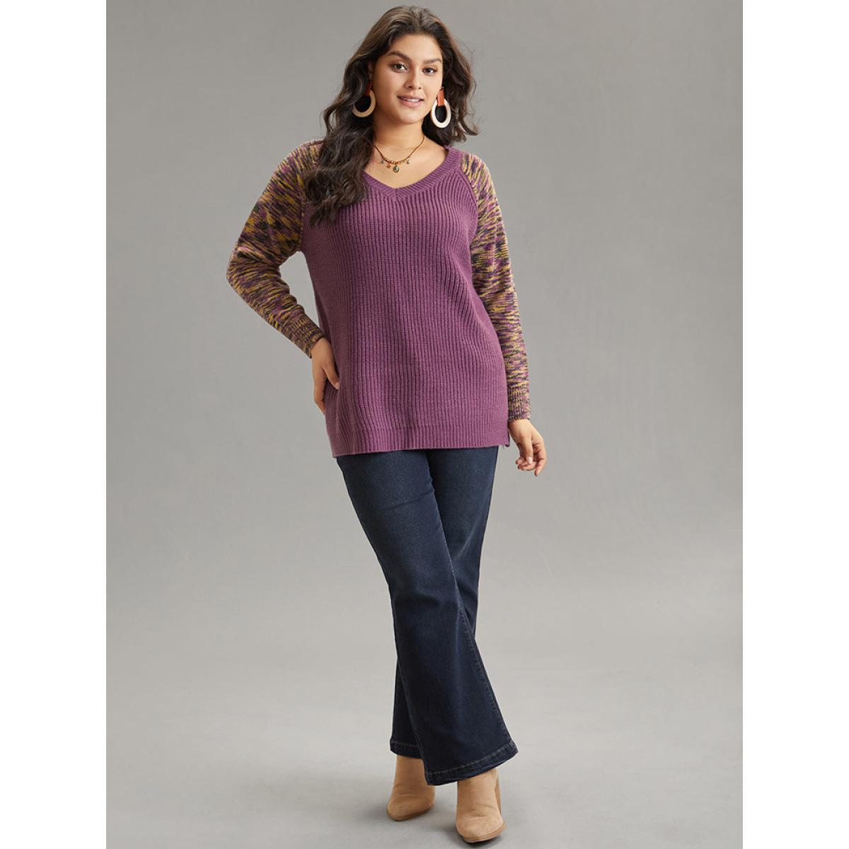 Plus Size Ombre Heather Raglan Sleeve Plisse Pullover Mauve Women Casual Loose Long Sleeve V-neck Dailywear Pullovers BloomChic 30/6X Product Image