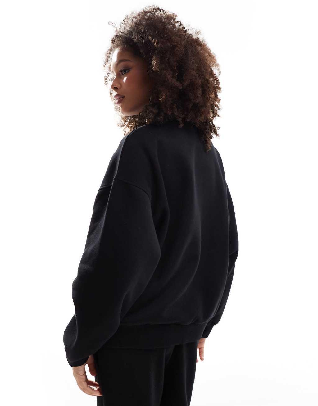 Bershka oversized sweatshirt in black Product Image