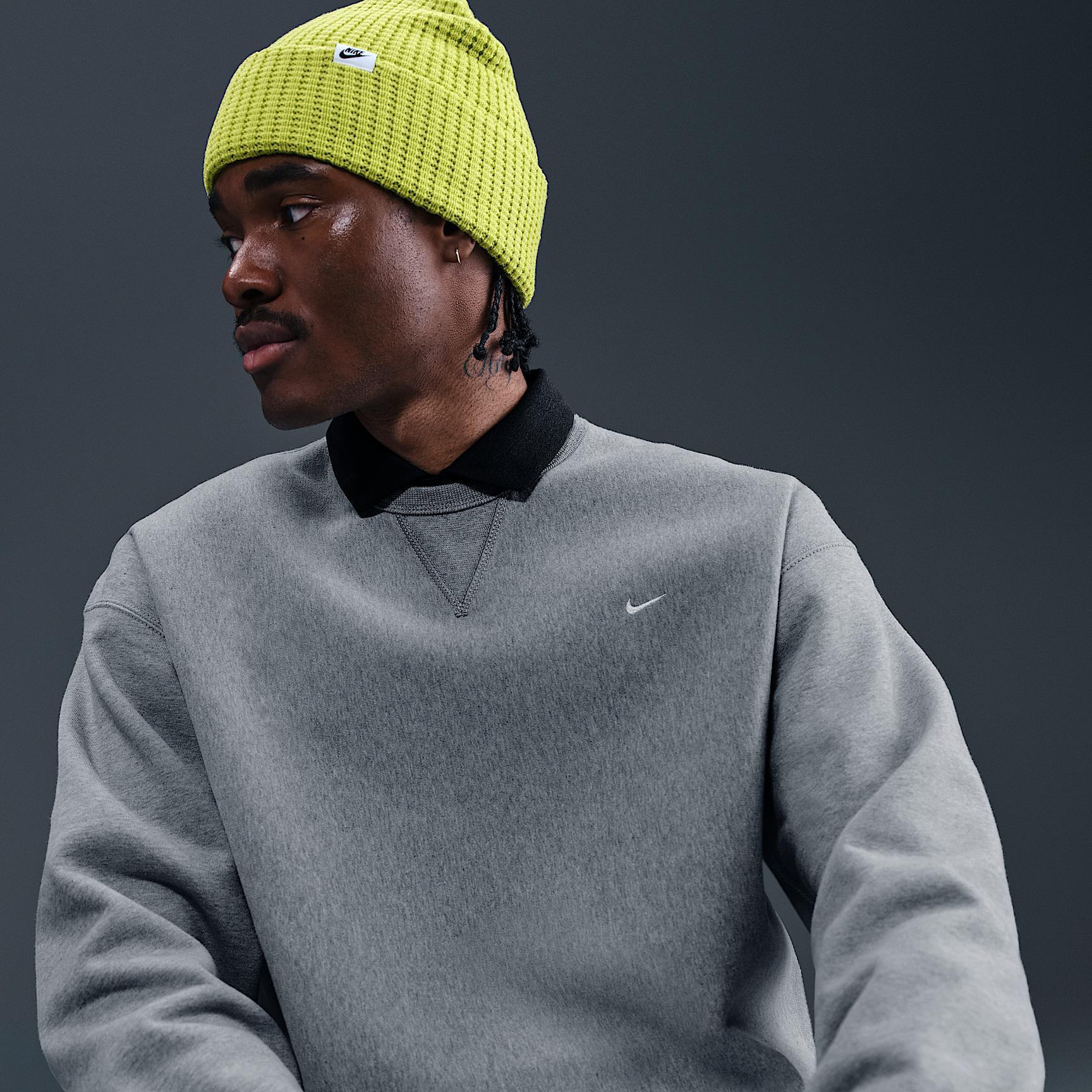Nike Men's Solo Swoosh Fleece Crew Product Image