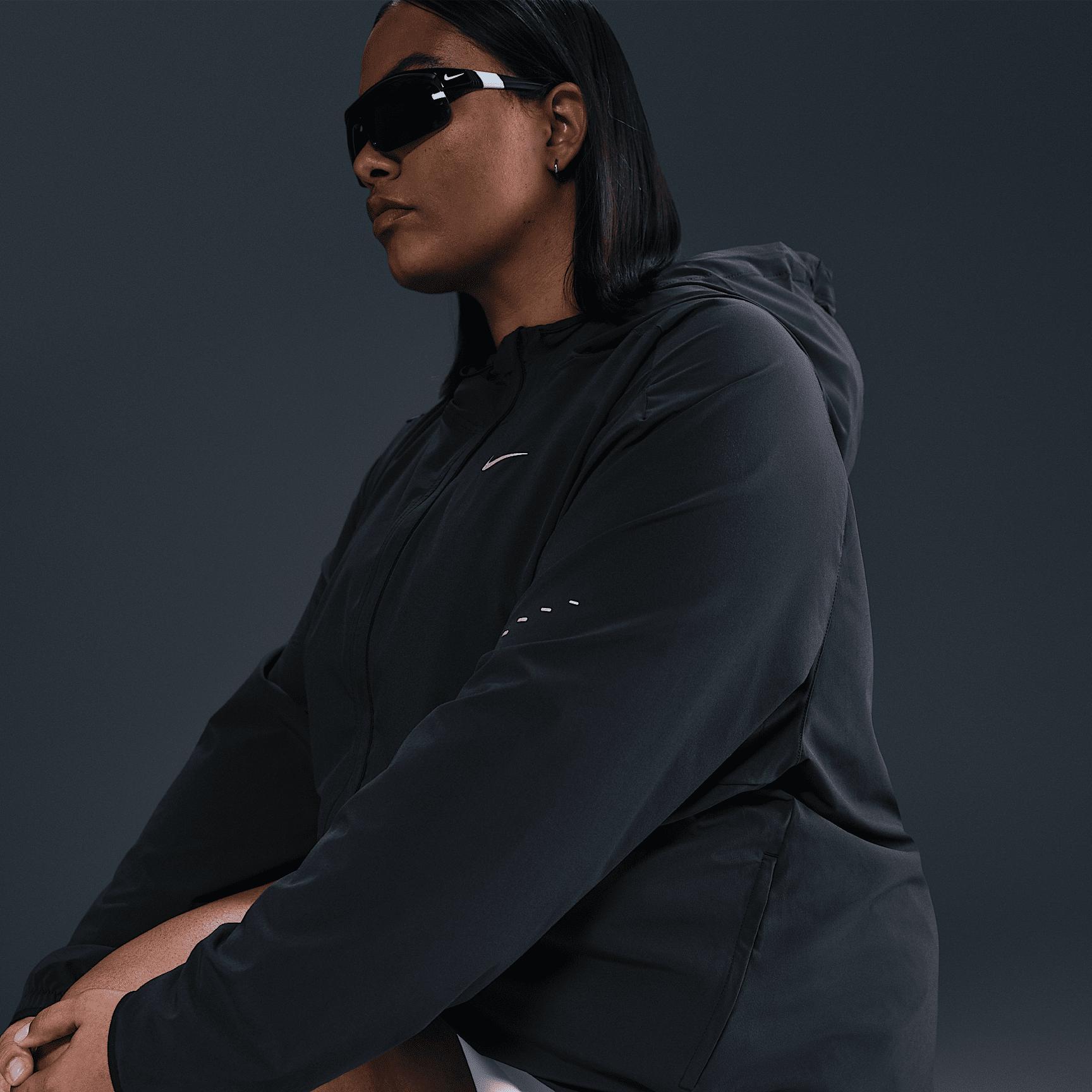 Nike Swift Women's Repel Packable Running Jacket (Plus Size) Product Image
