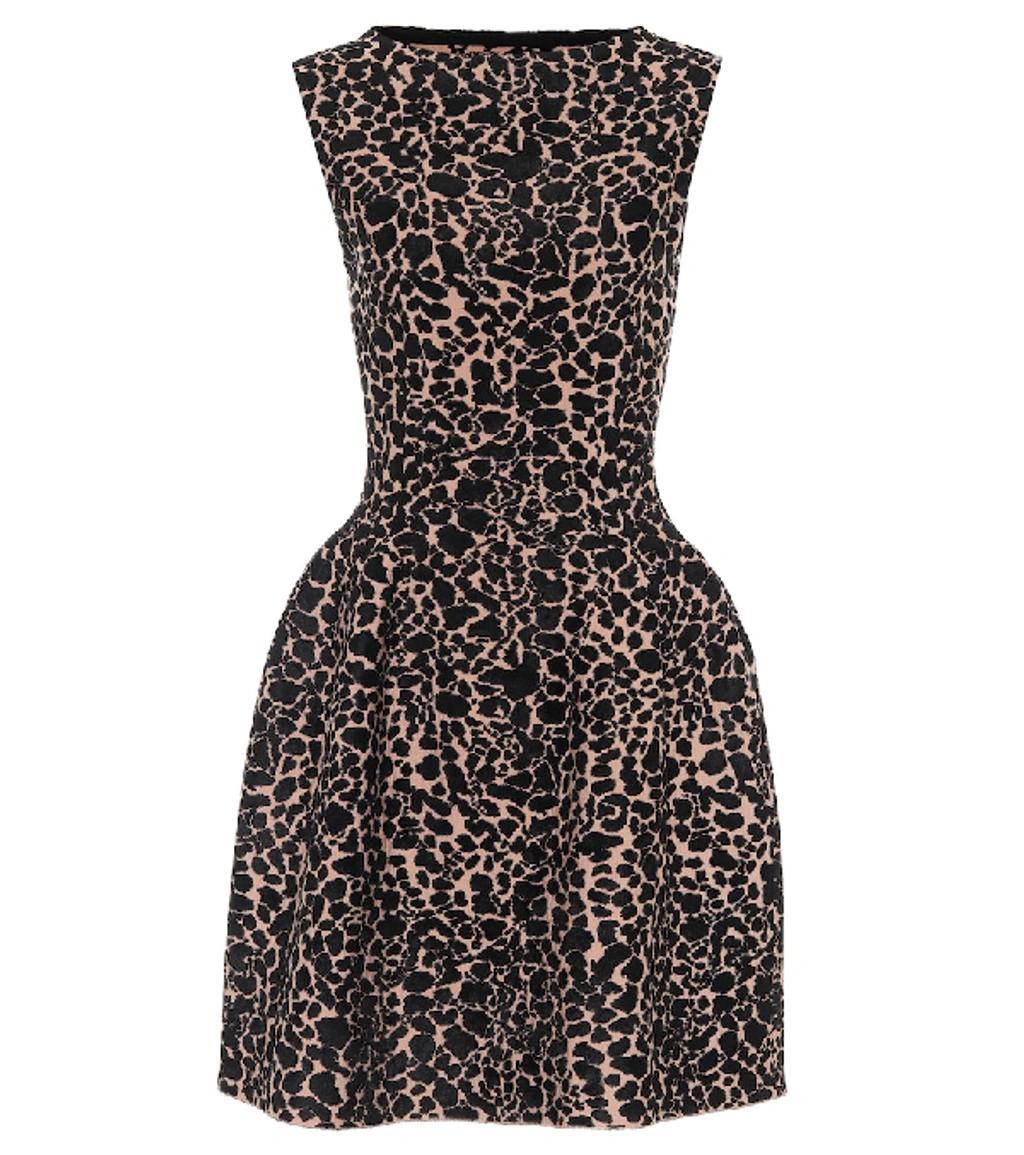 ALAÏA Cap-sleeve Intarsia Knit Fit-&-flare Dress In Chair Noir Product Image