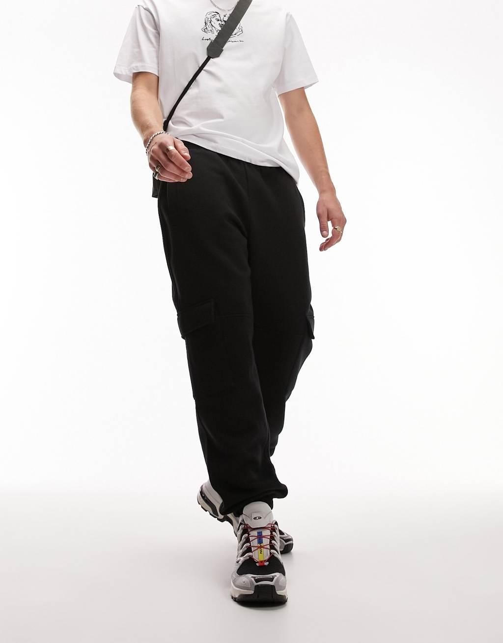 Topman cargo sweatpants in black Product Image