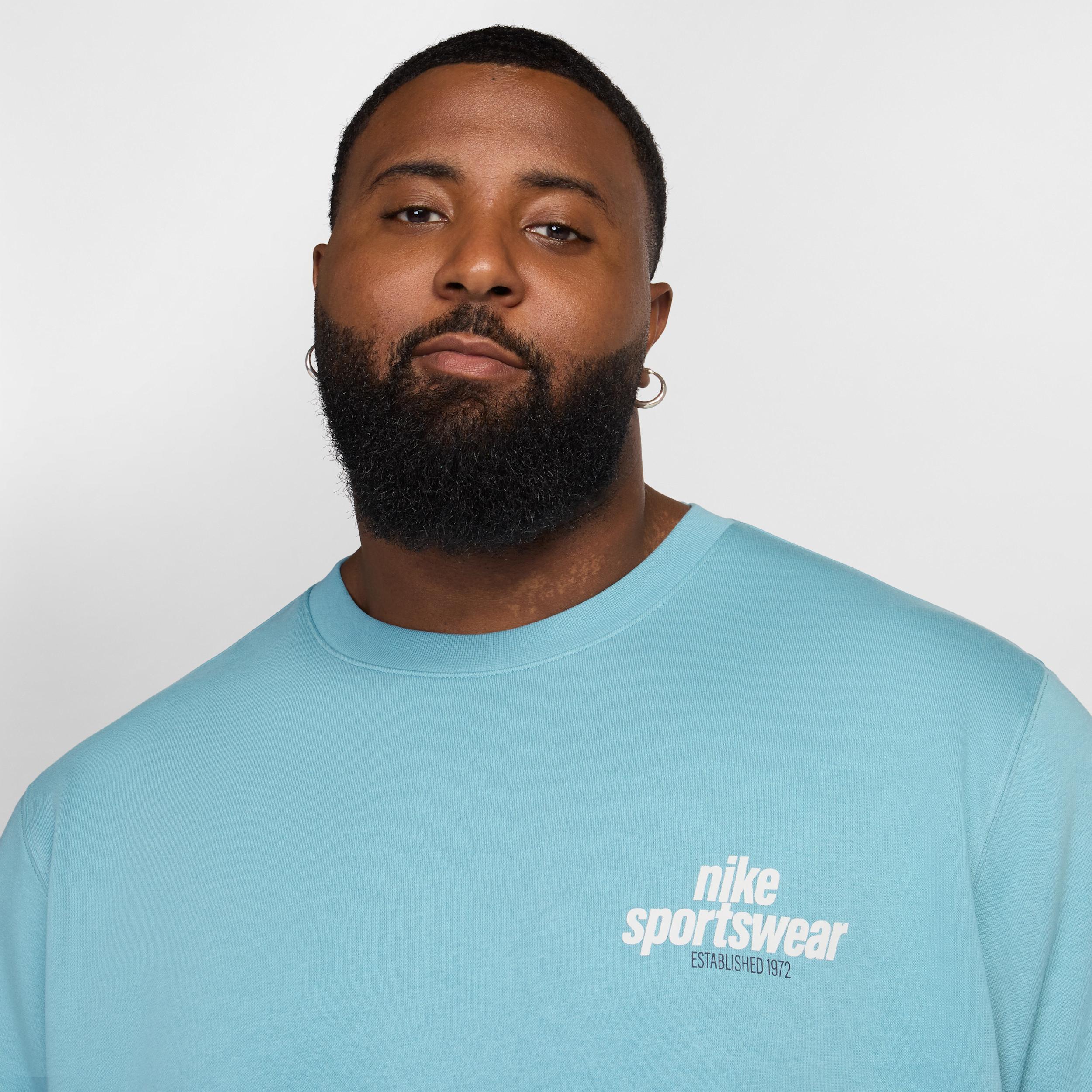 Nike Men's Club Fleece Crew Product Image