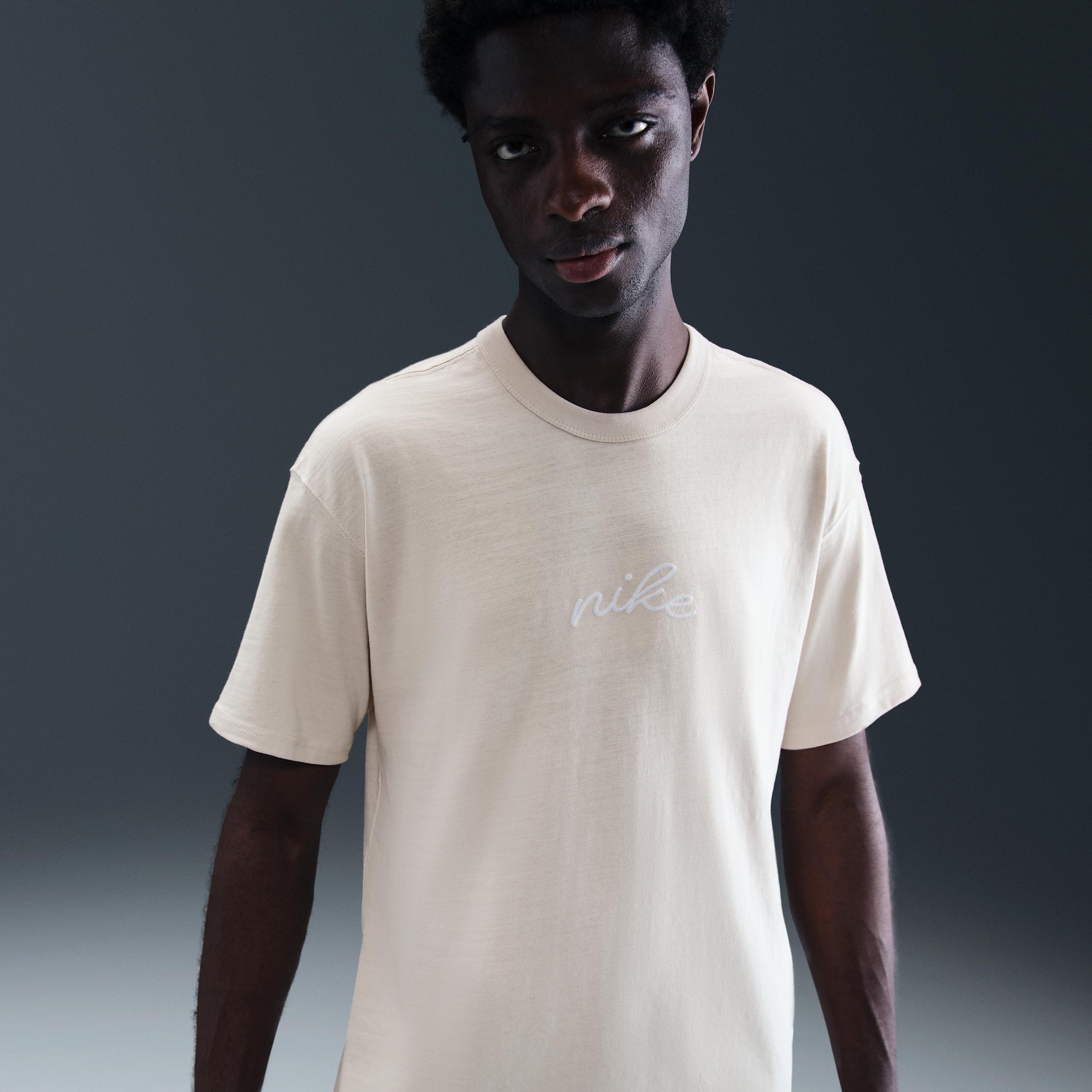 Men's Nike Sportswear Premium Essentials T-shirt Product Image