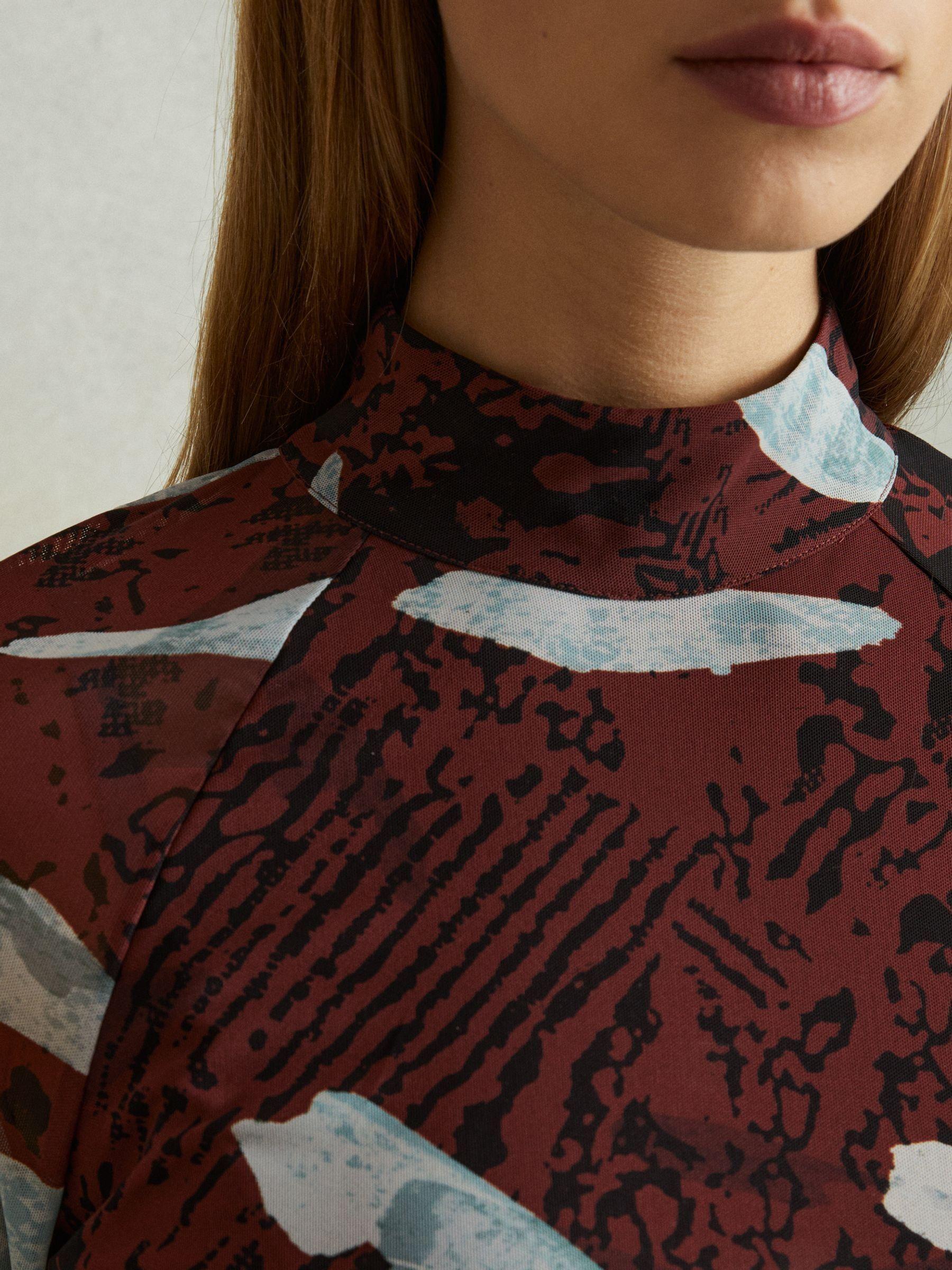 Printed Ruched Top in Burgundy Product Image
