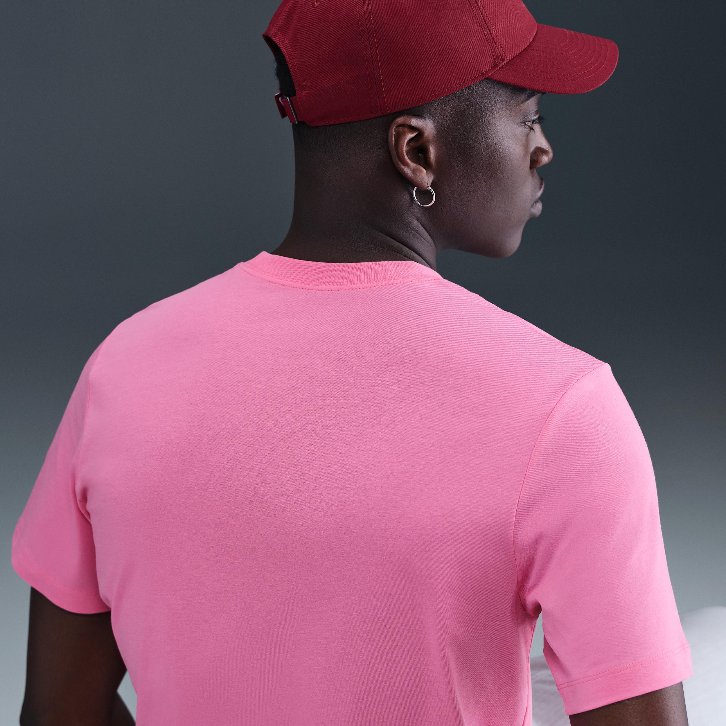Nike Sportswear Club Men's T-Shirt Product Image