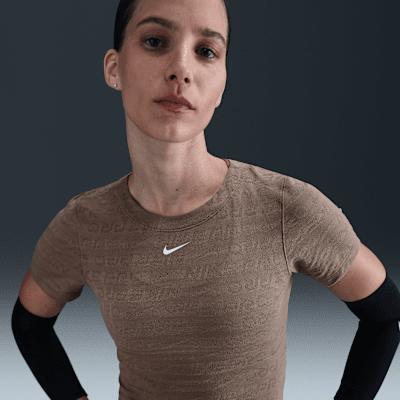 Nike Pro Women's Dri-FIT Short-Sleeve Cropped Jacquard Top Product Image