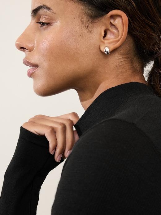 Ascent Seamless Turtleneck Product Image