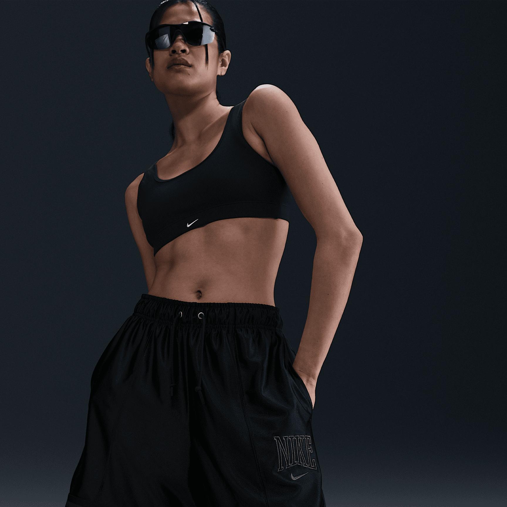 Nike Sportswear Women's Loose Mid-Rise Graphic Shorts Product Image