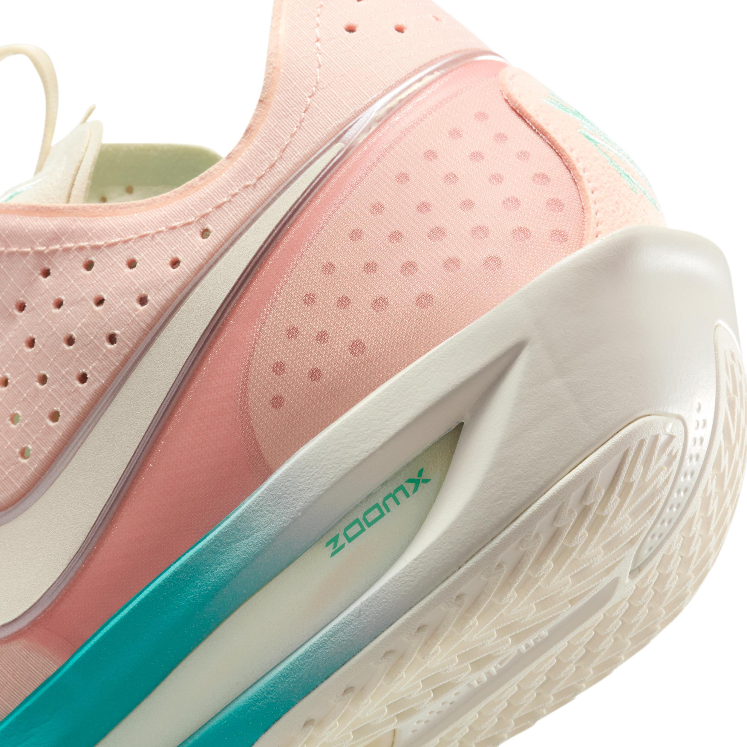 Nike Men's G.T. Cut 3 Basketball Shoes Product Image
