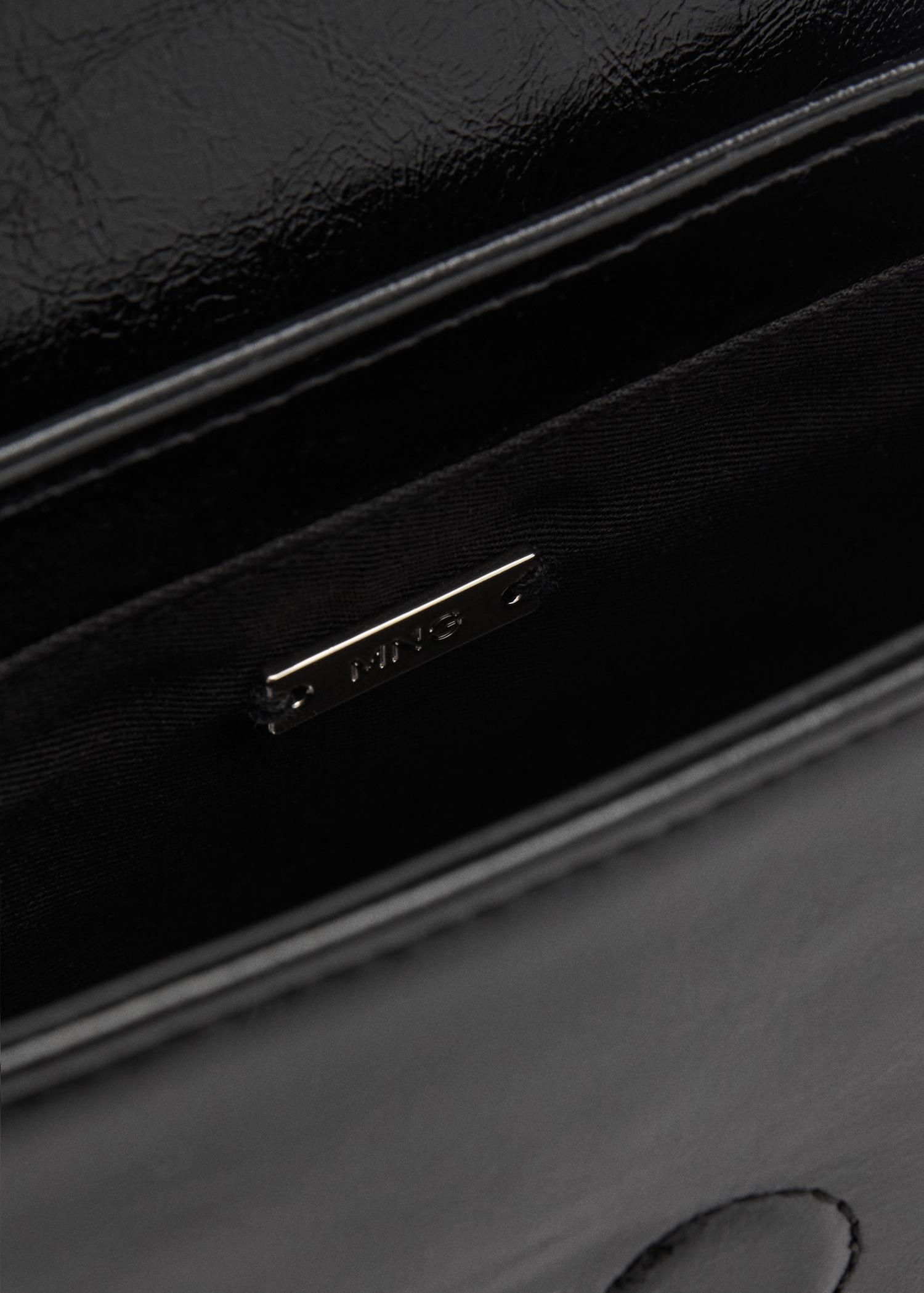 Flap chain bag - Women | MANGO USA Product Image