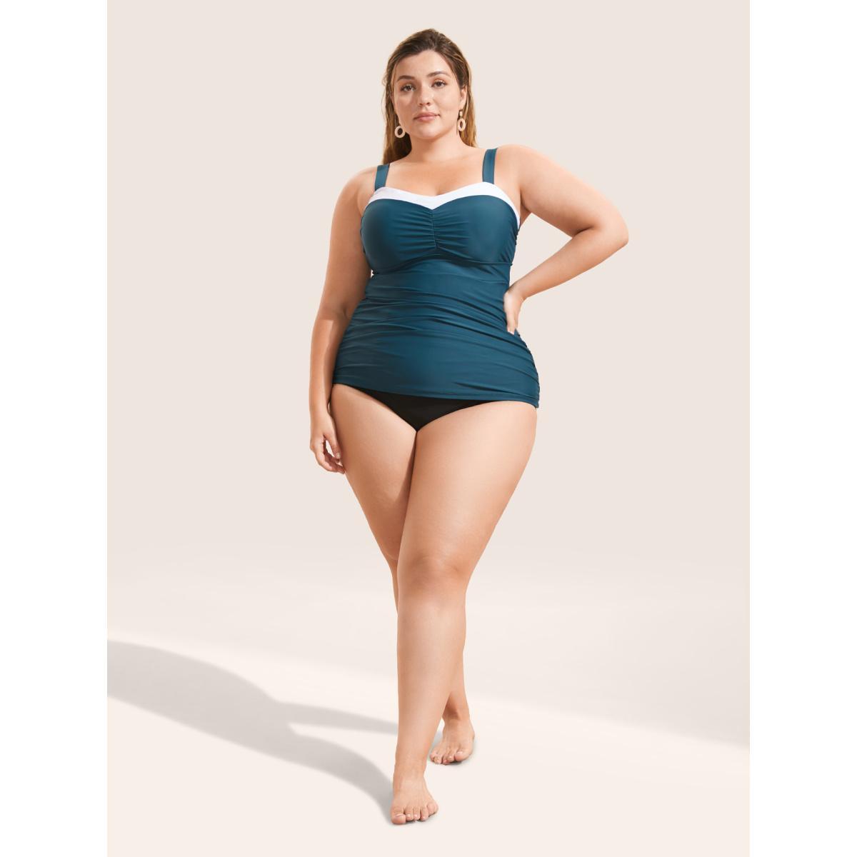 Plus Size Solid Patchwork Ruched Adjustable Straps Swim Top Women's Swimwear Cyan Beach Gathered High stretch Skinny Heart neckline Curve Swim Tops BloomChic 30/6X Product Image