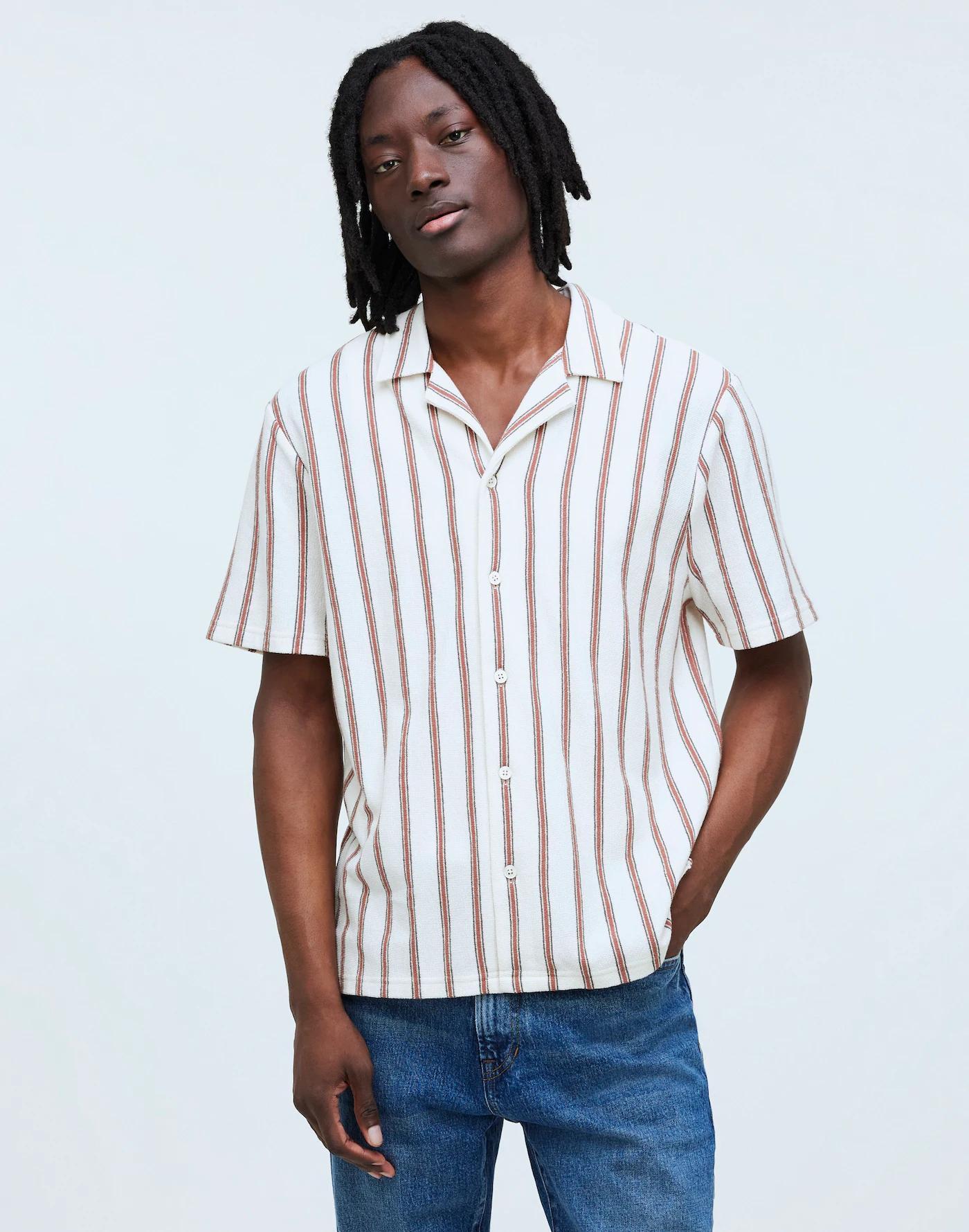 Easy Short-Sleeve Shirt in Stripe Jacquard Product Image