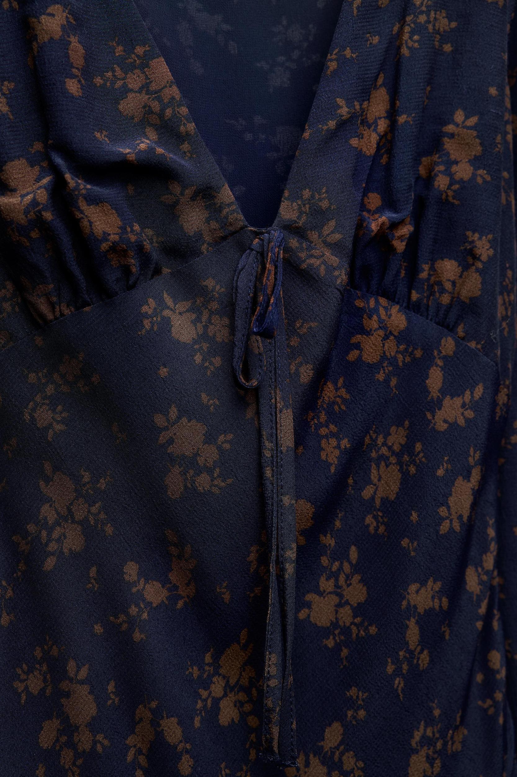 FLORAL PRINT MIDI DRESS Product Image