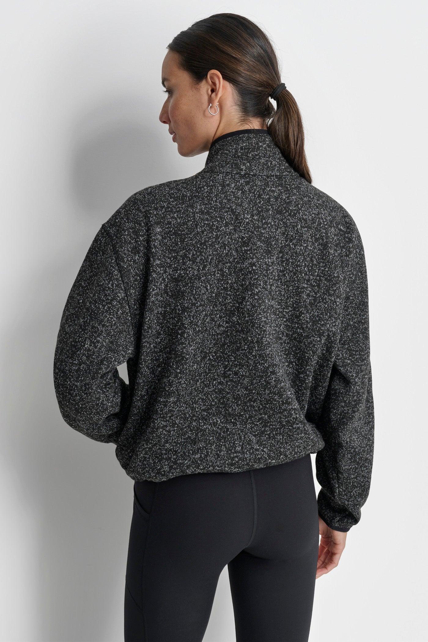 HALF ZIP FLEECE PULLOVER Product Image